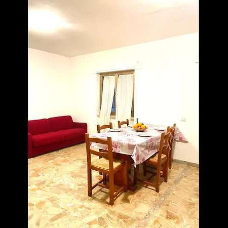 La Casa Di Elvis 3 Bed & Breakfast *